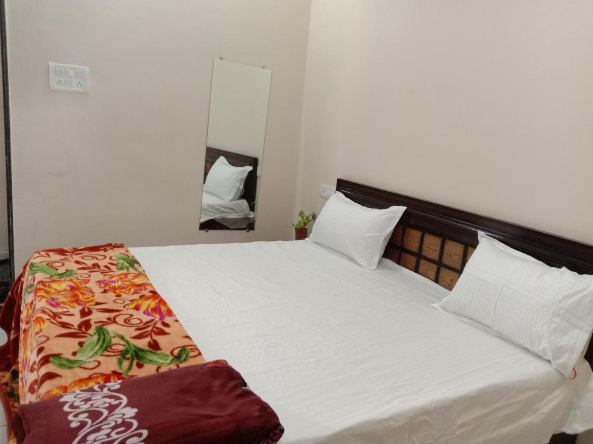 Aradhya Prime Home Stay Garudeshwar Exteriér fotografie