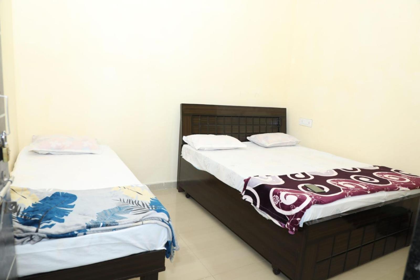 Aradhya Prime Home Stay Garudeshwar Exteriér fotografie
