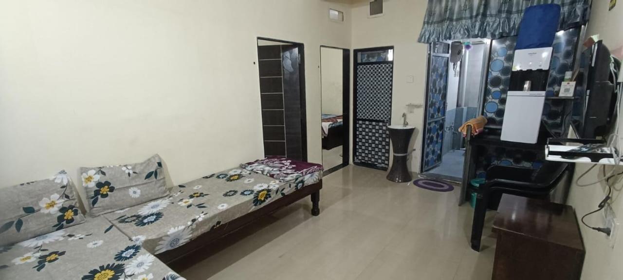 Aradhya Prime Home Stay Garudeshwar Exteriér fotografie